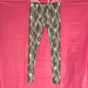 No Boundaries Snake Skin Pattern Leggings